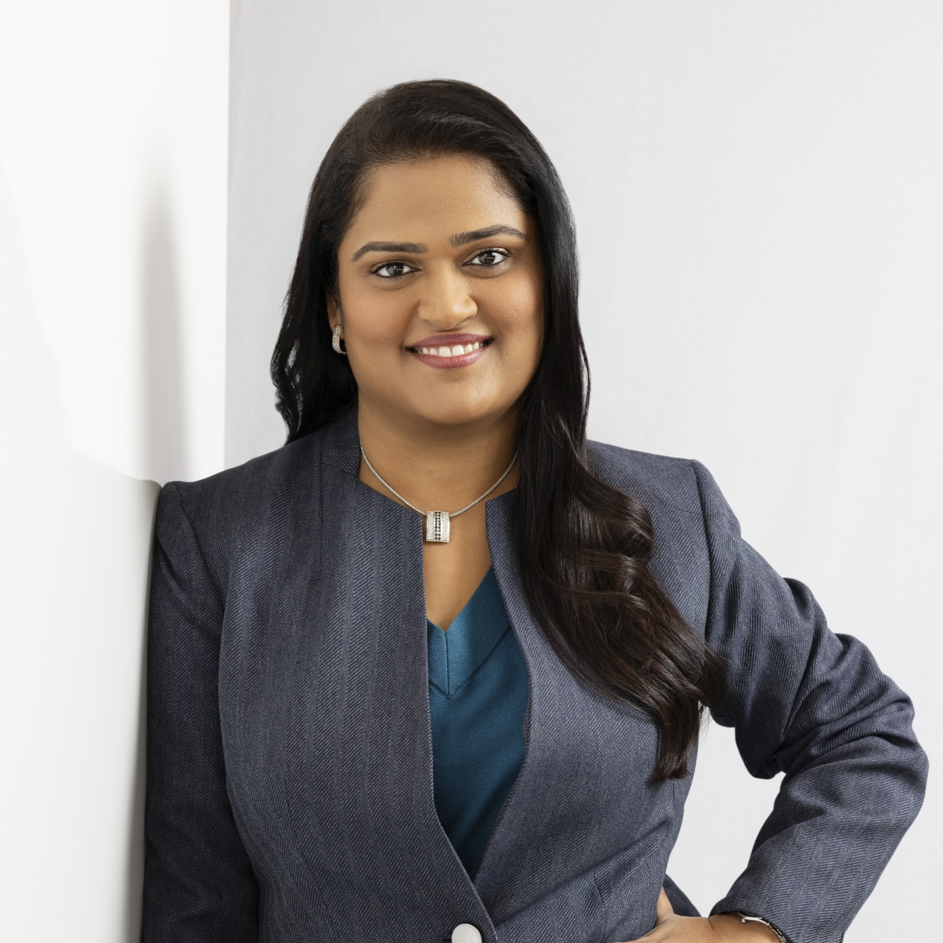 niti's headshot